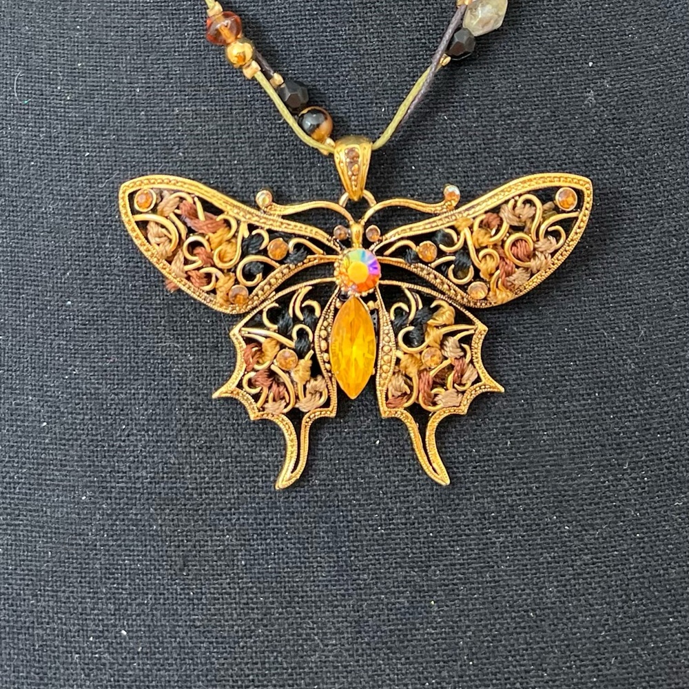 Beautiful butterfly necklace with golden topaz crystals - Good condition - Picture 2 of 5